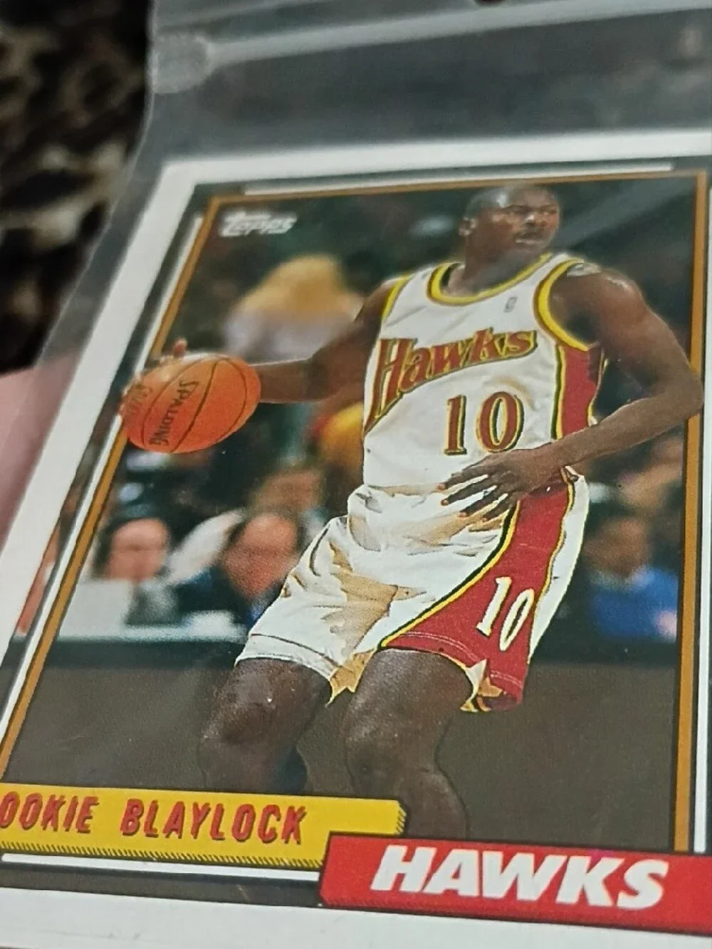 Topps White/Red/Gold Hawks Basketball Card